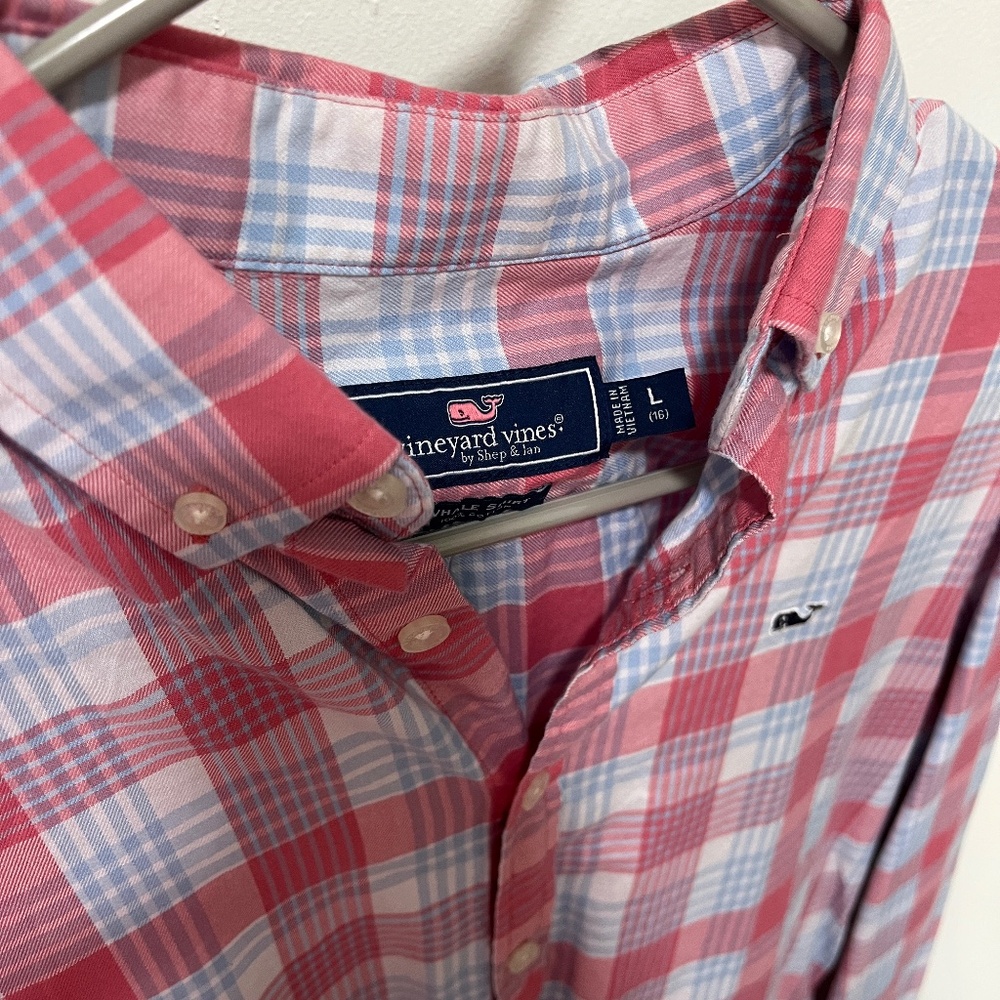 Vineyard Vines short boys Large 14/16